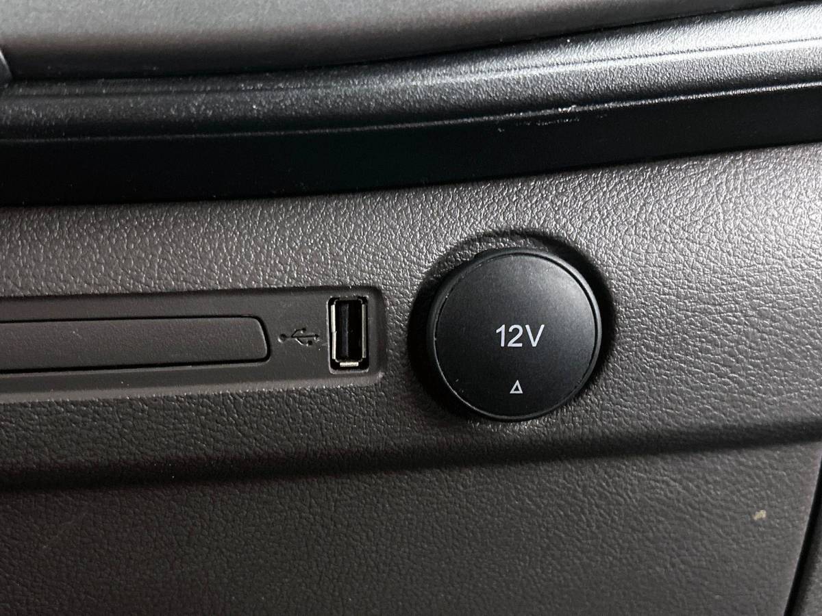 Ford Transit Custom Ford Transit Custom 130pk Automaat L2H1 Trend Navigatie Camera Apple Carplay Trekhaak Cruise control Airco
