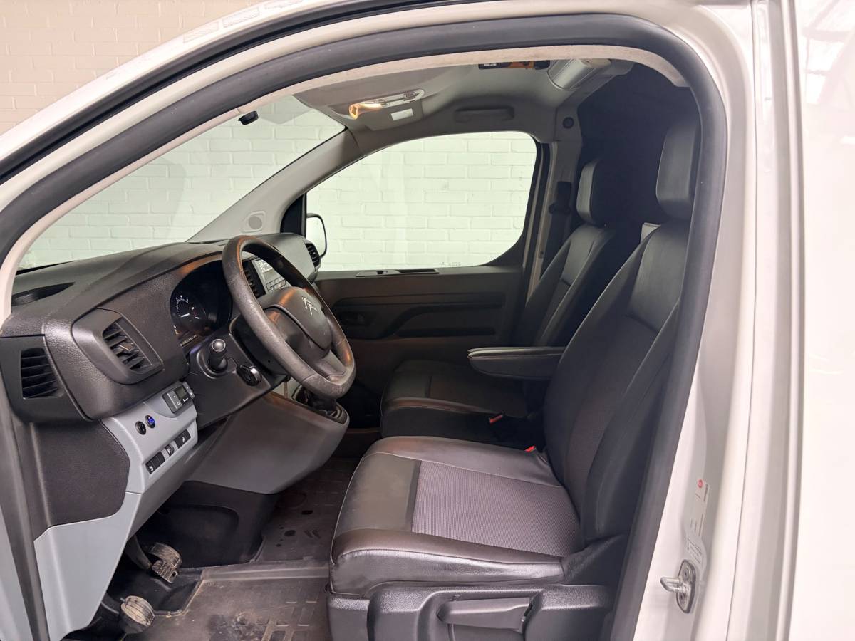 Citroën Jumpy Citroen Jumpy Servicewagen 1.6 BlueHDI 95pk euro6 L2H1 V230 omvormer BOTT inrichting Standkachel Trekhaak 2000KG, RIJKLAARPRIJS!