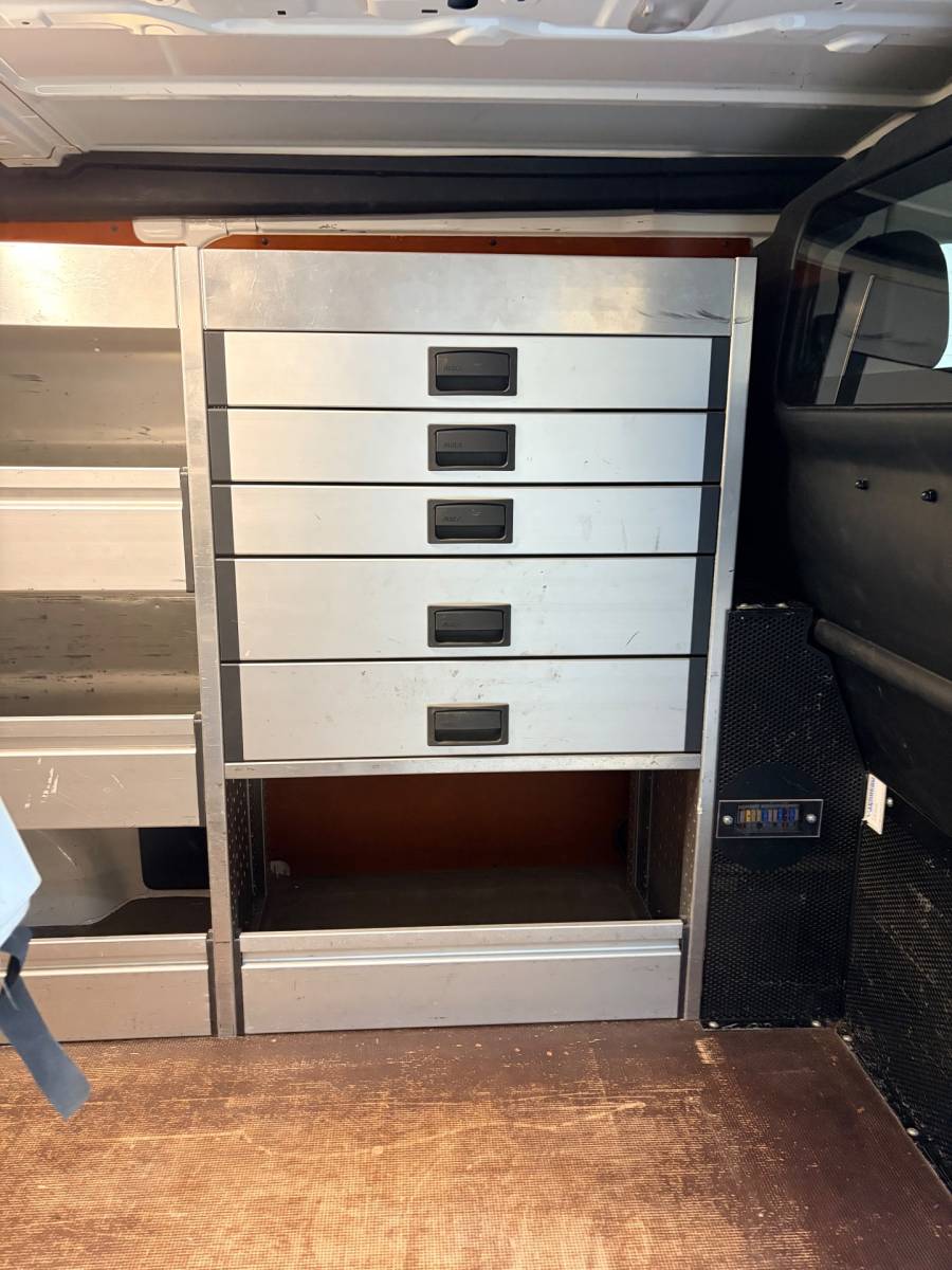 Citroën Jumpy Citroen Jumpy Servicewagen 1.6 BlueHDI 95pk euro6 L2H1 V230 omvormer BOTT inrichting Standkachel Trekhaak 2000KG, RIJKLAARPRIJS!
