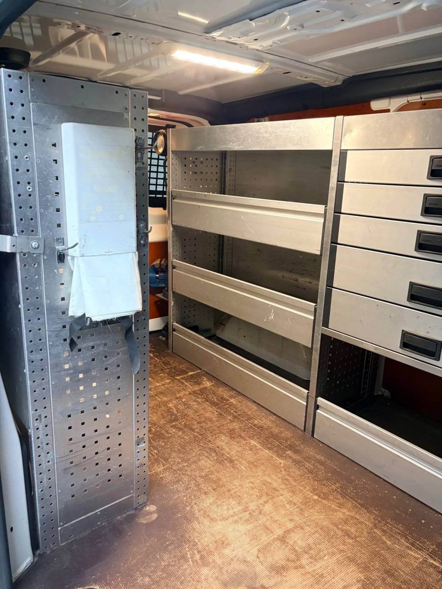 Citroën Jumpy Citroen Jumpy Servicewagen 1.6 BlueHDI 95pk euro6 L2H1 V230 omvormer BOTT inrichting Standkachel Trekhaak 2000KG, RIJKLAARPRIJS!