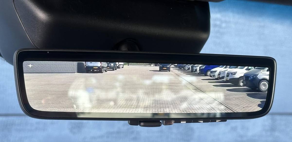Toyota Land Cruiser Toyota Land Cruiser 2.8 D-4D landcruiser Blind Van Professional Executive Luxe Uitvoering!