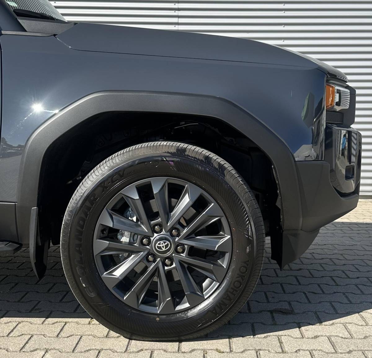 Toyota Land Cruiser Toyota Land Cruiser 2.8 D-4D landcruiser Blind Van Professional Executive Luxe Uitvoering!