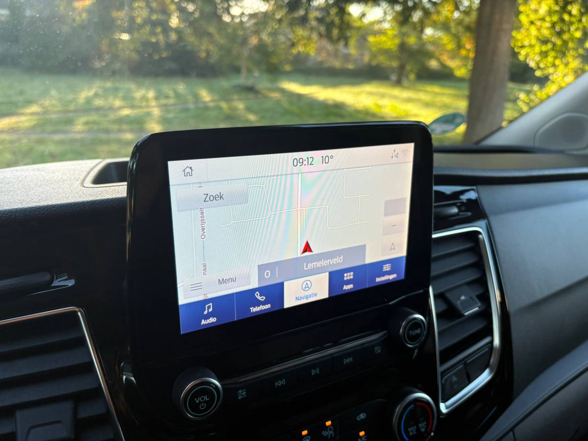 Ford Transit Custom Ford Transit Custom 300 2.0 TDCI L2H1 Limited DC170PK|DUBBELCABINE|automaat|ACC|stoelverwarming|trekhaak|blind spot|apple carplay