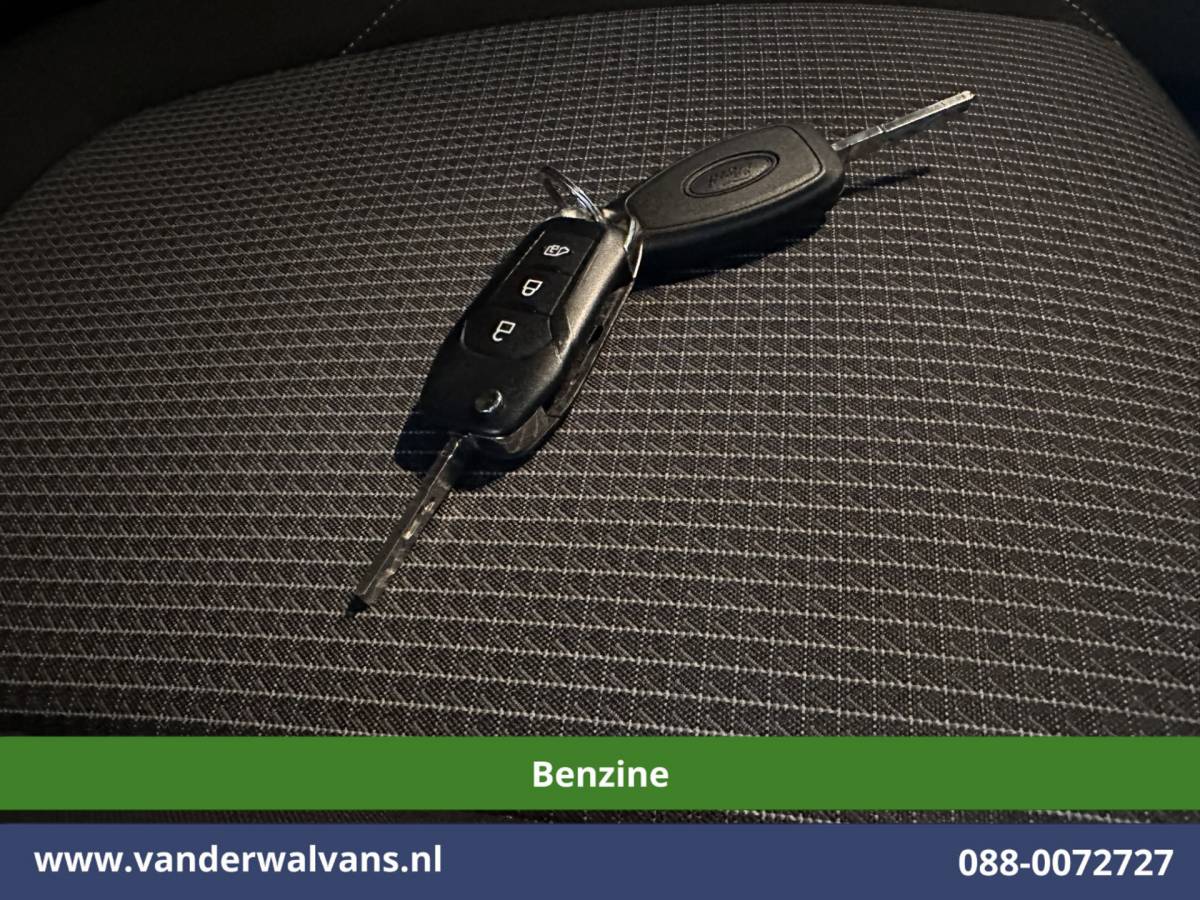 Ford Transit Courier Ford Transit Courier 1.0 Trend 101pk Benzine L1H1 Euro6 Airco | Apple Carplay | Cruisecontrol | Parkeersensoren Android Auto, Verwarmbare Spiegels