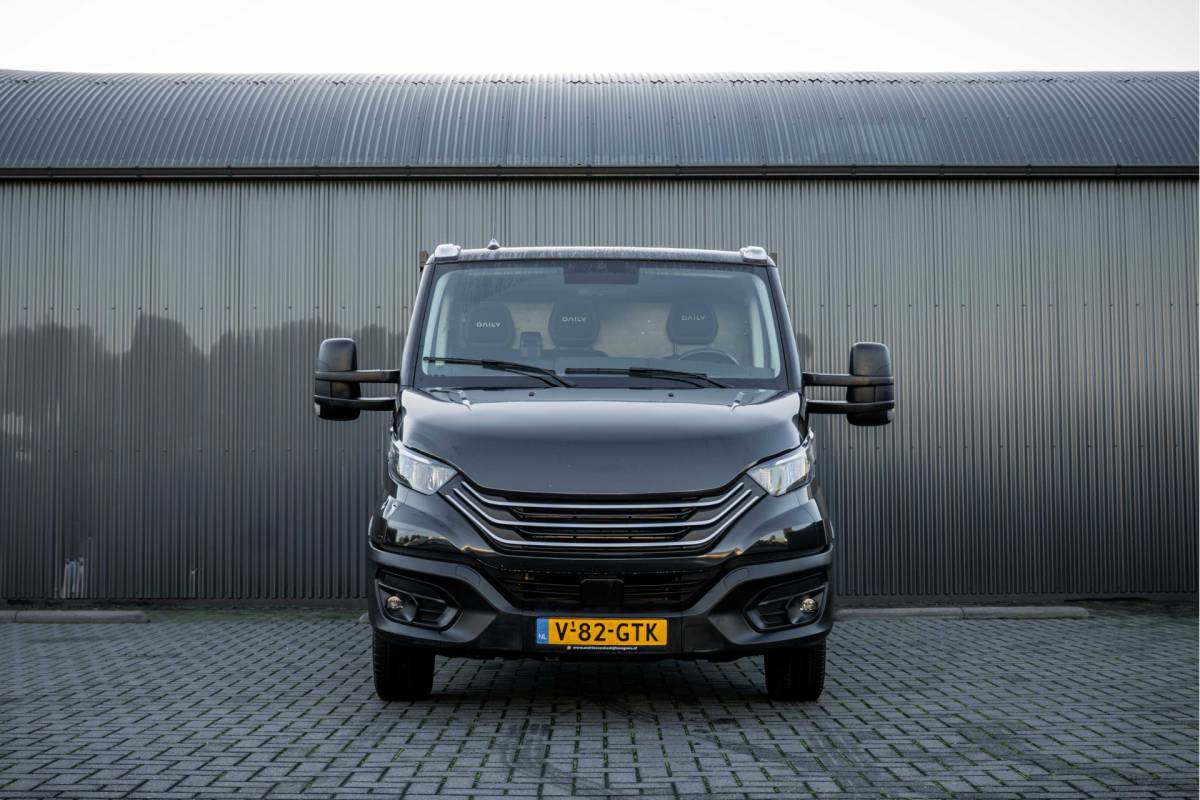 Iveco  Iveco 35S14 | 3-Zits | 1e Eigenaar | 3.5T Trekgewicht | Cruise | Navi | open laadbak 3.42M | Climatronic