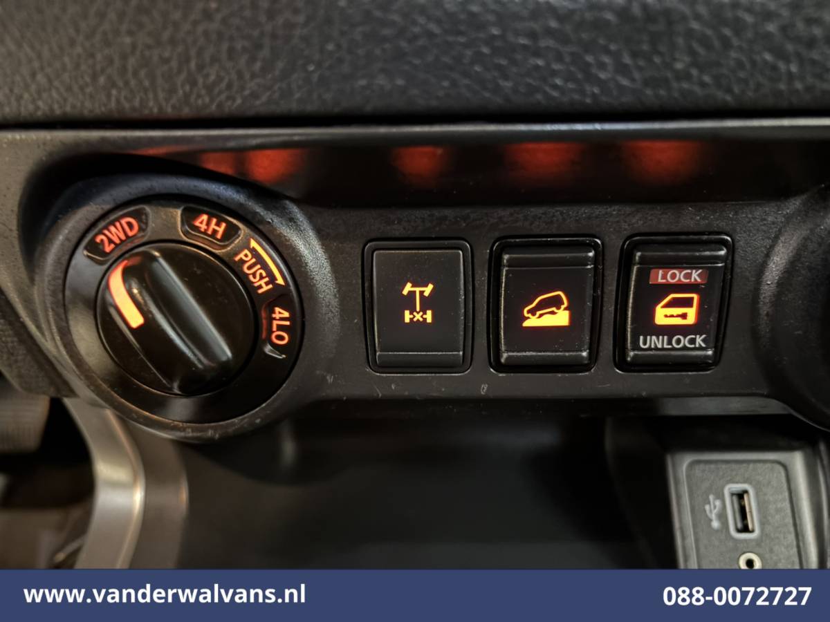 Nissan Navara Nissan Navara 2.3 dCi 164pk 4×4 Aandrijving Euro6 Airco | 3500kg trekhaak | Camera | Cruisecontrol | LM Velgen | Navigatie,