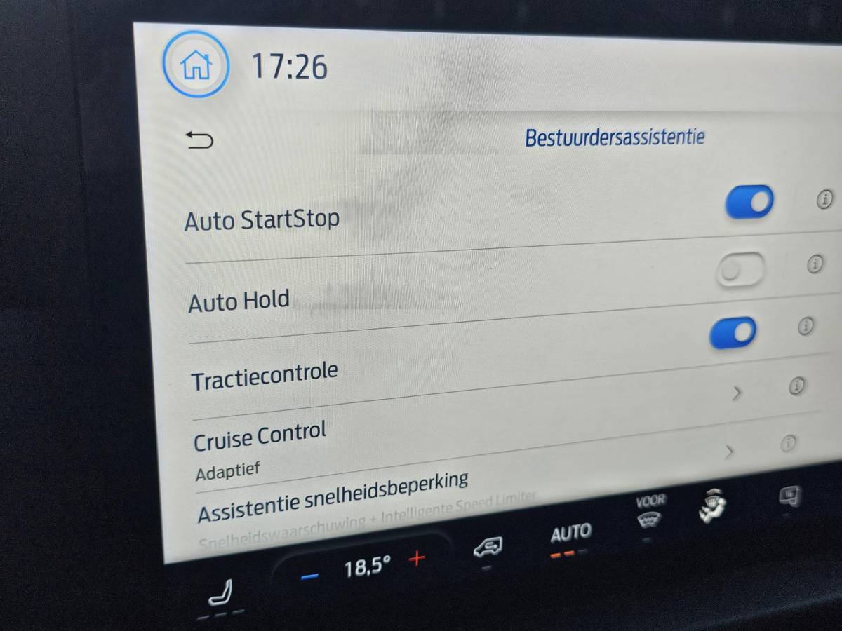 Ford Transit Custom Ford Transit Custom 320 2.0 TDCI L1H1 Trend 136 pk | Adaptive cruise | LED | Dodehoekdetectie | Achteruitrijcamera | Stoelverwarming | Zéér netjes | Uitgebreide fotoreportage volgt!