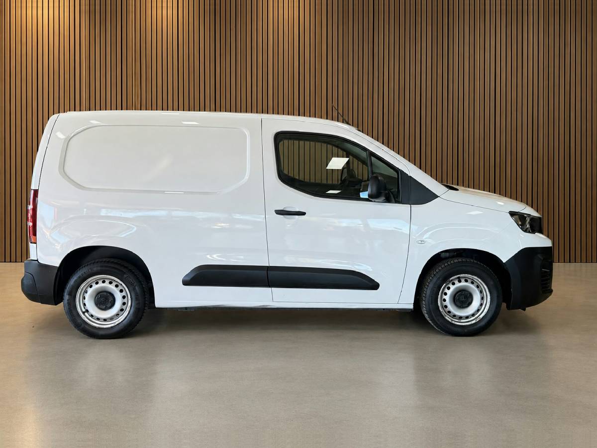 Peugeot Partner Peugeot Partner 1.6 BlueHDI Pro | Airco | Trekhaak | Marge
