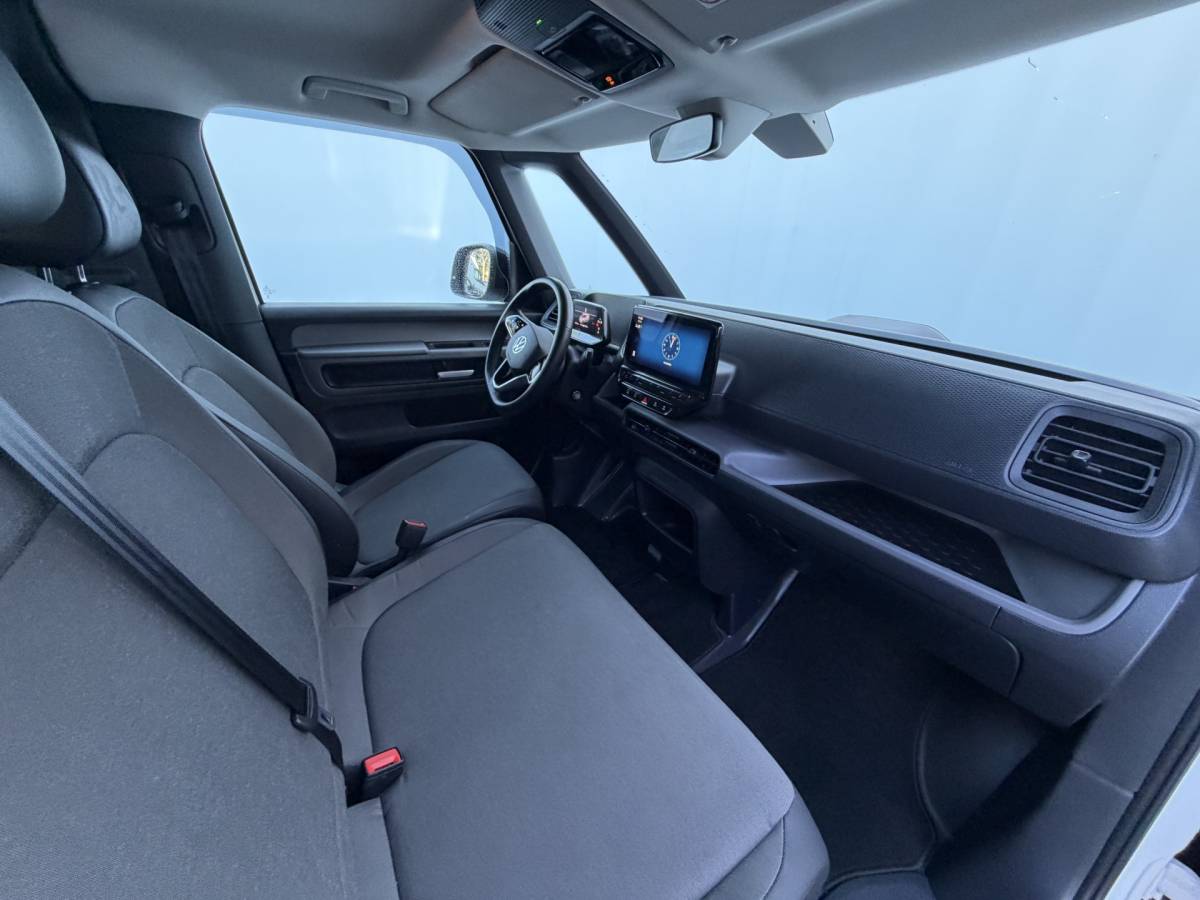 Volkswagen ID. Buzz Cargo Volkswagen 3-Pers ID. Buzz Cargo 77kWh Trekhaak Adap.Cruise Carplay Camera Orig.NL 1998KM!