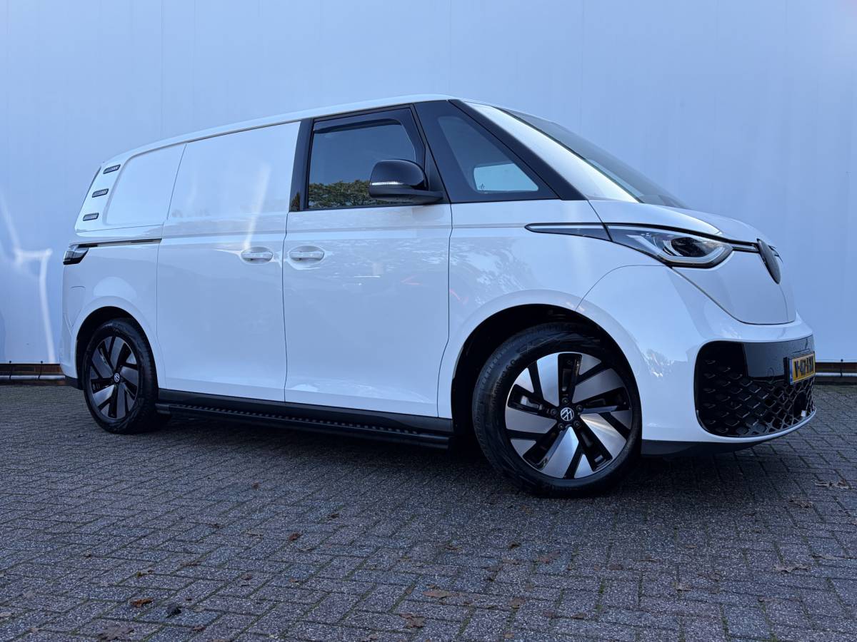 Volkswagen ID. Buzz Cargo Volkswagen 3-Pers ID. Buzz Cargo 77kWh Trekhaak Adap.Cruise Carplay Camera Orig.NL 1998KM!