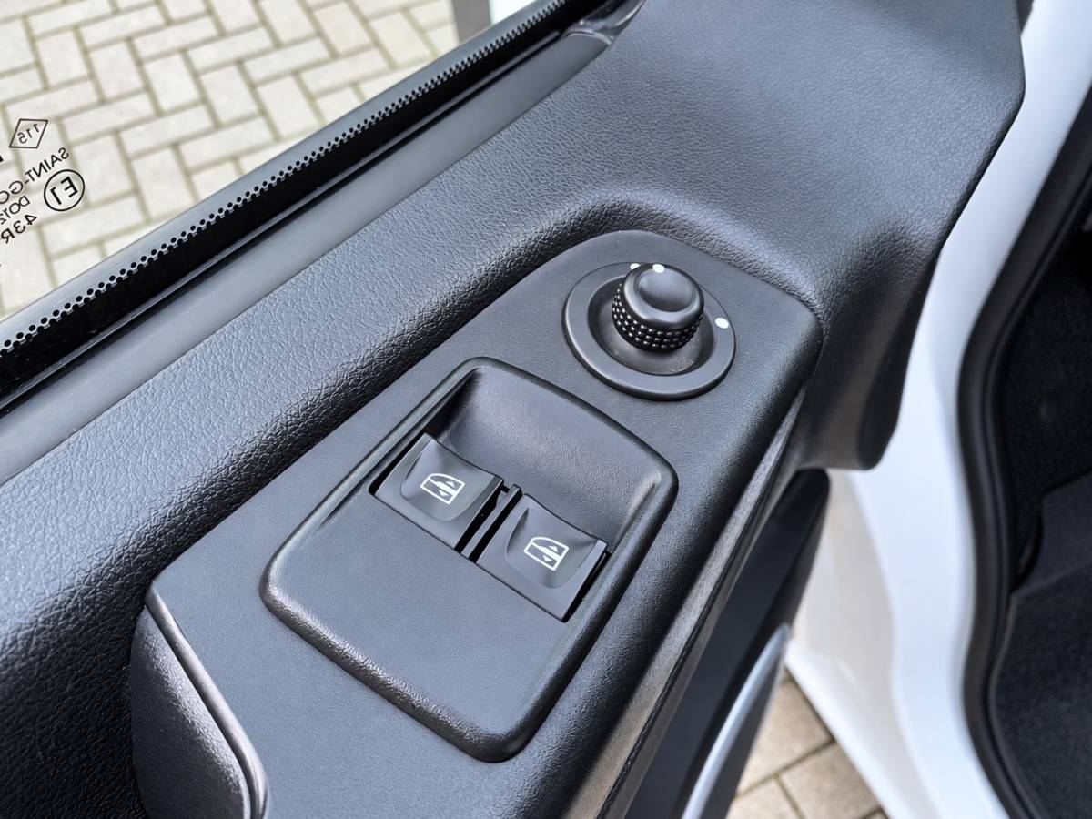 Opel Vivaro Opel Vivaro 1.6 CDTI L2H1 BI TURBO DUBBELE CABINE NIEUWSTAAT NAVI PDC AIRCO ELEKTR PAKKET