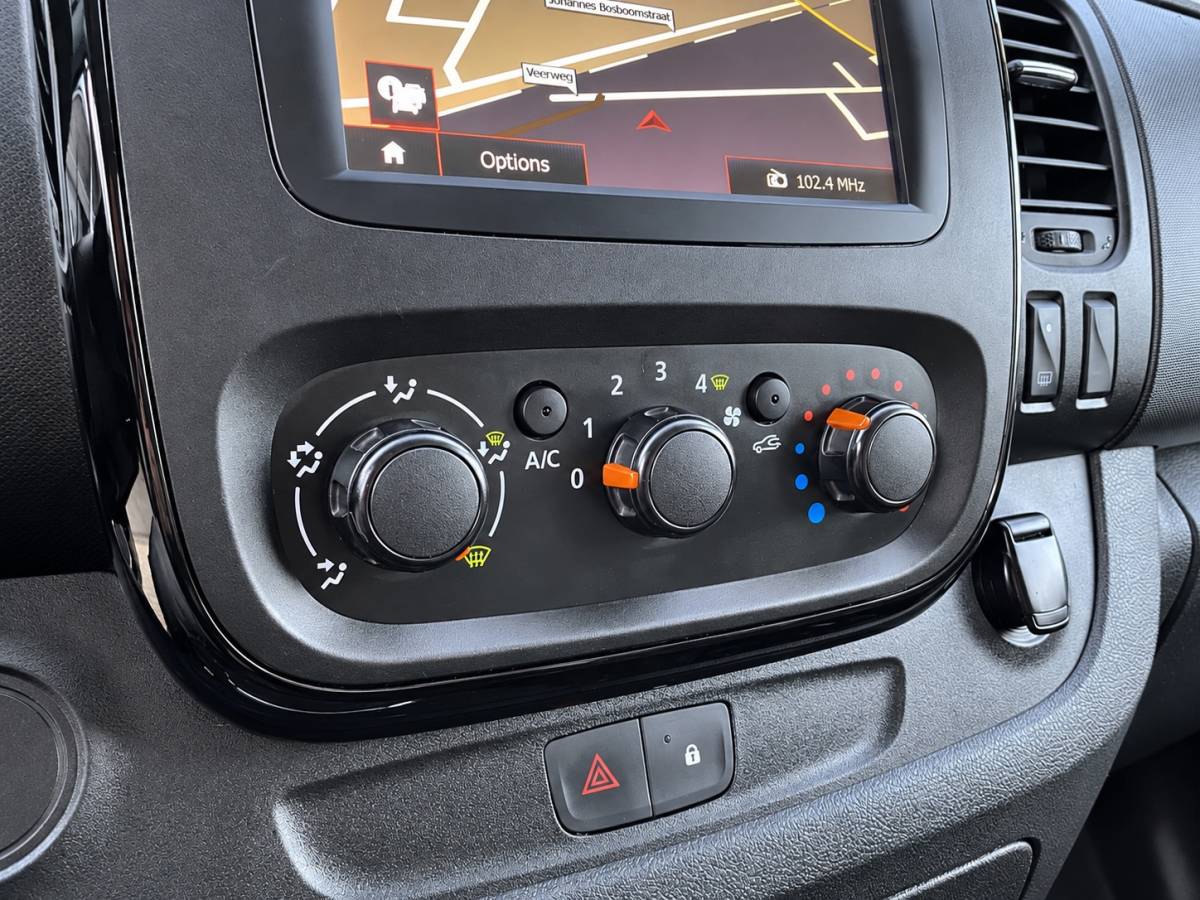 Opel Vivaro Opel Vivaro 1.6 CDTI L2H1 BI TURBO DUBBELE CABINE NIEUWSTAAT NAVI PDC AIRCO ELEKTR PAKKET