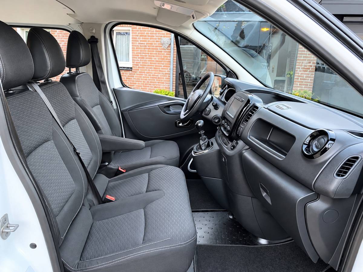 Opel Vivaro Opel Vivaro 1.6 CDTI L2H1 BI TURBO DUBBELE CABINE NIEUWSTAAT NAVI PDC AIRCO ELEKTR PAKKET