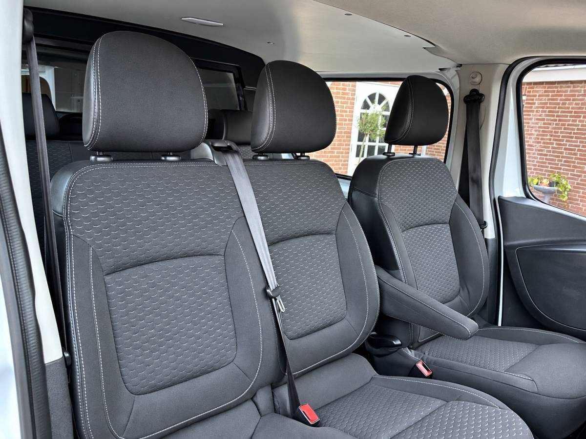 Opel Vivaro Opel Vivaro 1.6 CDTI L2H1 BI TURBO DUBBELE CABINE NIEUWSTAAT NAVI PDC AIRCO ELEKTR PAKKET
