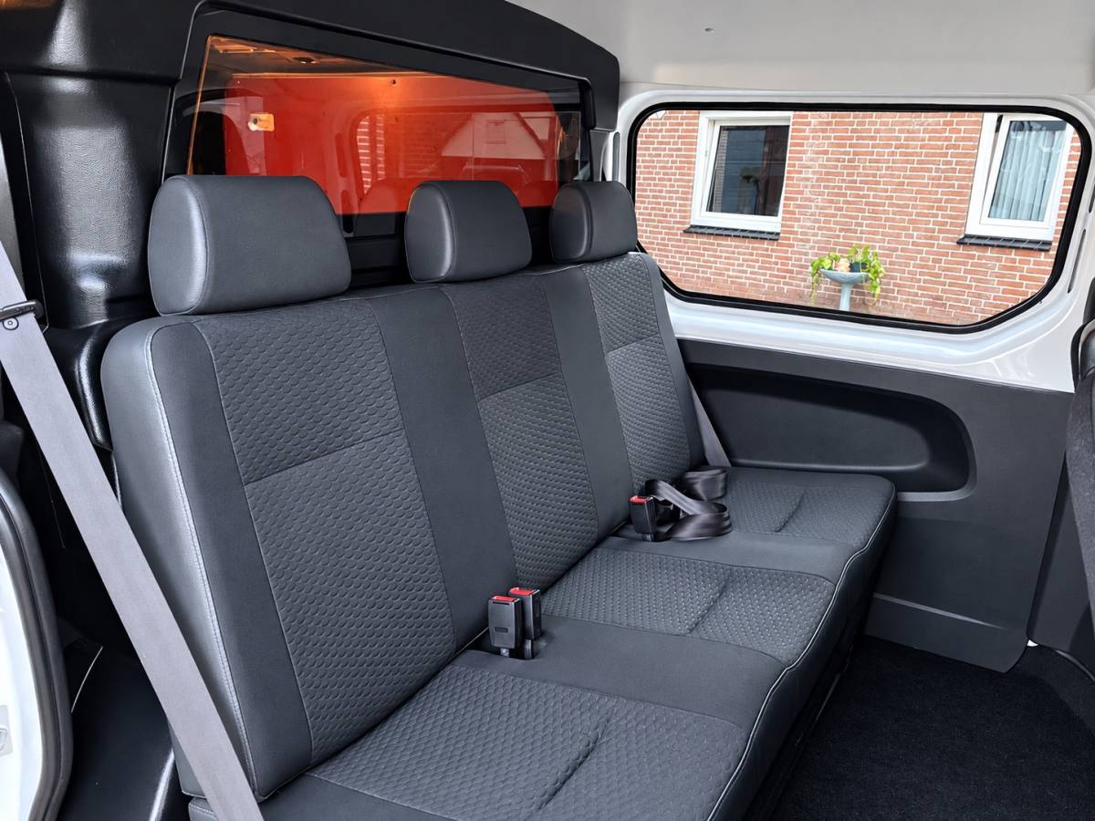 Opel Vivaro Opel Vivaro 1.6 CDTI L2H1 BI TURBO DUBBELE CABINE NIEUWSTAAT NAVI PDC AIRCO ELEKTR PAKKET