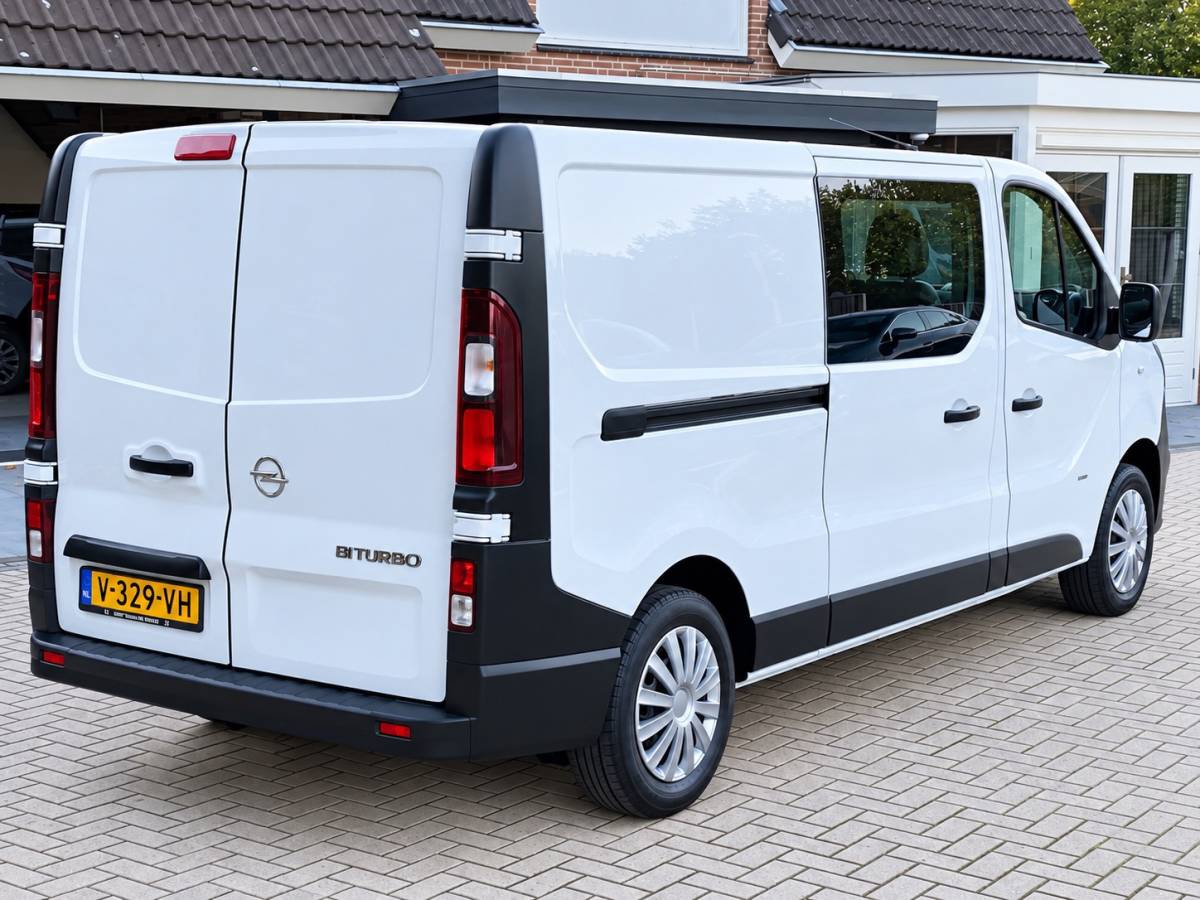 Opel Vivaro Opel Vivaro 1.6 CDTI L2H1 BI TURBO DUBBELE CABINE NIEUWSTAAT NAVI PDC AIRCO ELEKTR PAKKET