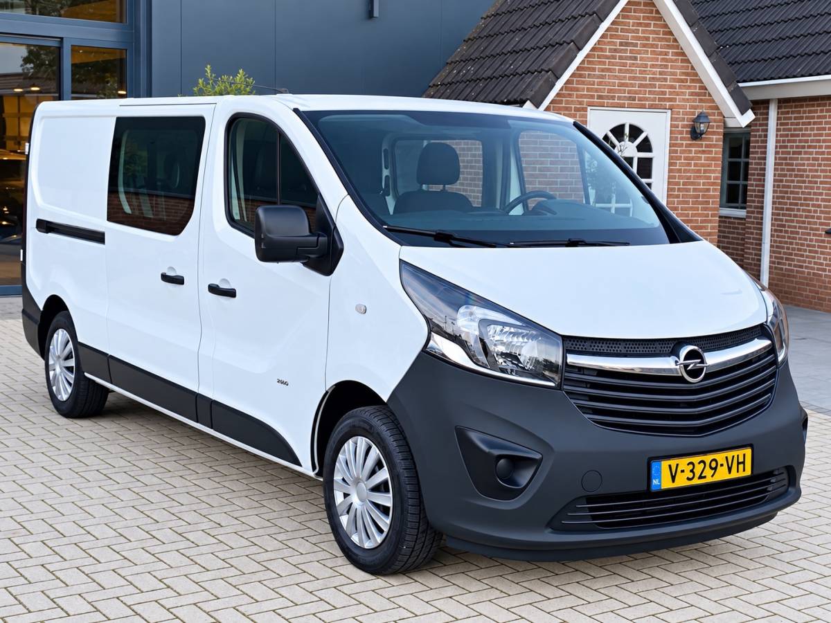 Opel Vivaro Opel Vivaro 1.6 CDTI L2H1 BI TURBO DUBBELE CABINE NIEUWSTAAT NAVI PDC AIRCO ELEKTR PAKKET