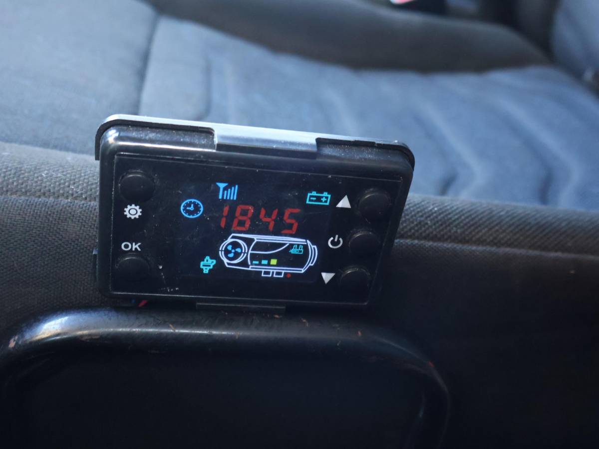 Iveco Daily Iveco Daily 3520L 3.0 180 PK AUT8. +TREKHAAK 3500 KG | CARPLAY | STANDKACHEL | CAMERA