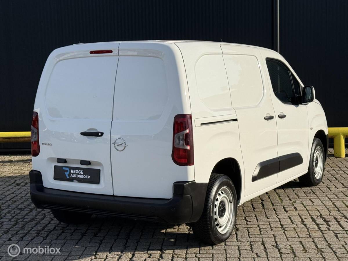 Opel Combo Opel Combo 1.2 Turbo L1H1 Edition AIRCO | PDC | TOPSTAAT