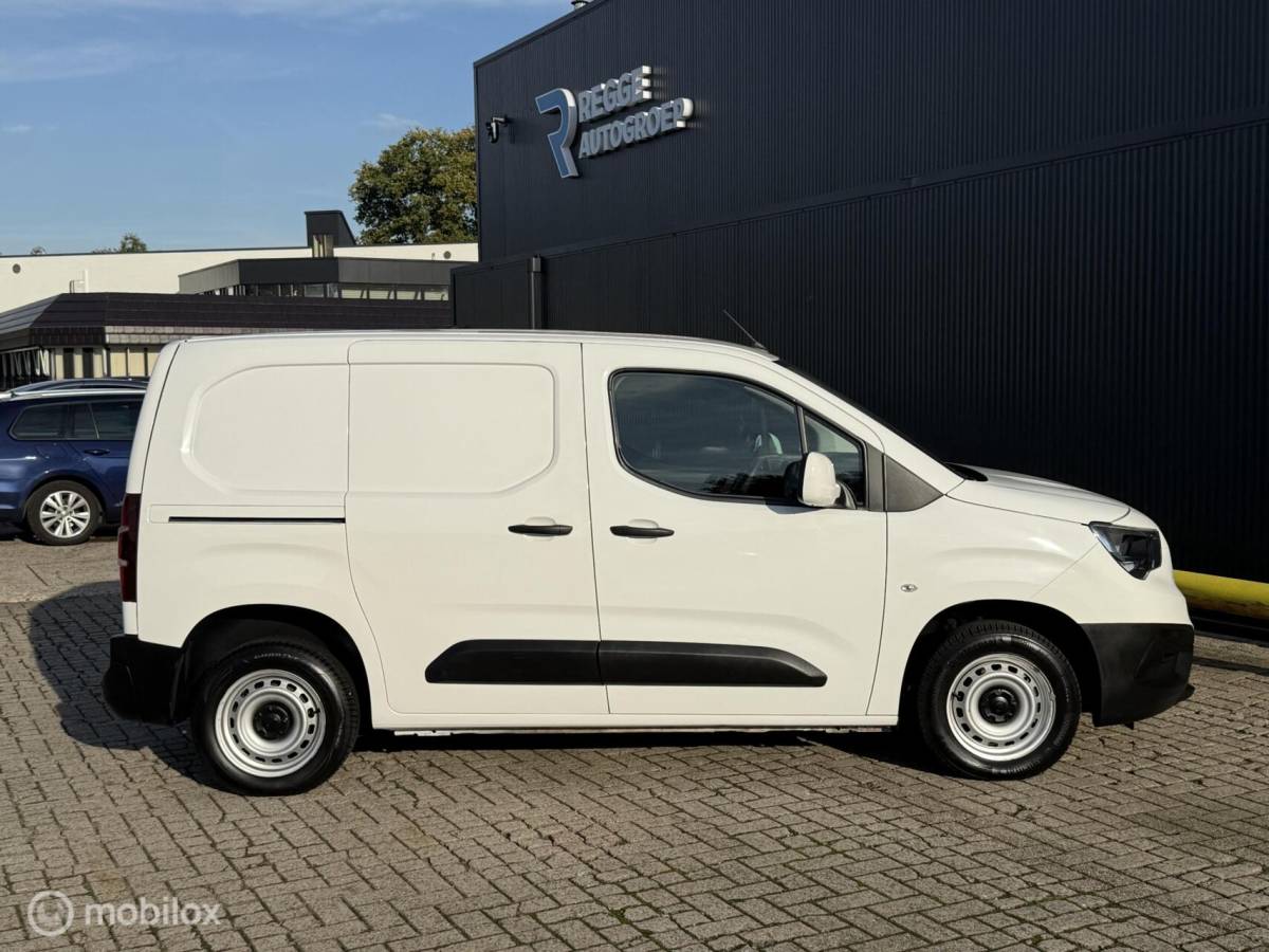 Opel Combo Opel Combo 1.2 Turbo L1H1 Edition AIRCO | PDC | TOPSTAAT