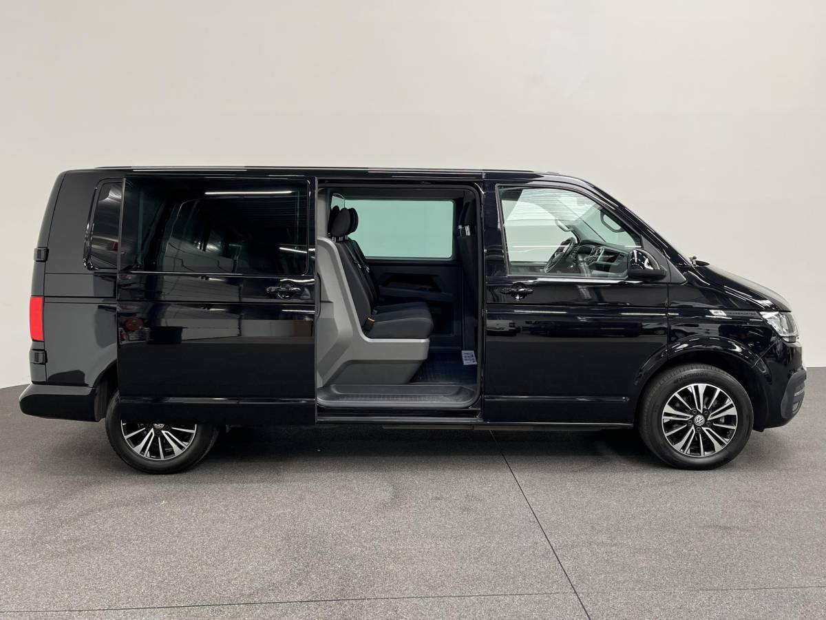 Volkswagen Transporter Volkswagen Transporter 2.0 TDI L2H1 Dubbele Cabine Highline Automaat Airco Cruise Control Apple Carplay/Android Auto Trekhaak Parkeersensoren