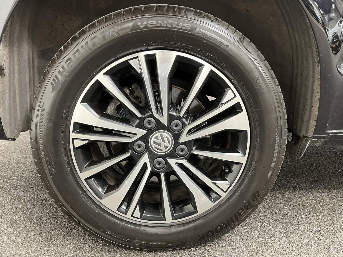 Volkswagen Transporter Volkswagen Transporter 2.0 TDI L2H1 Dubbele Cabine Highline Automaat Airco Cruise Control Apple Carplay/Android Auto Trekhaak Parkeersensoren