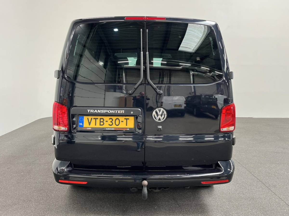 Volkswagen Transporter Volkswagen Transporter 2.0 TDI L2H1 Dubbele Cabine Highline Automaat Airco Cruise Control Apple Carplay/Android Auto Trekhaak Parkeersensoren