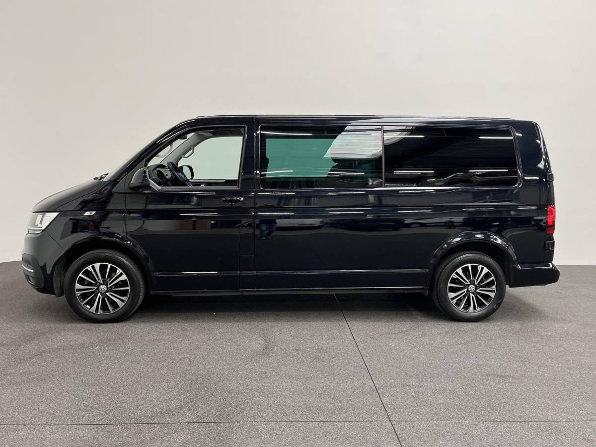 Volkswagen Transporter Volkswagen Transporter 2.0 TDI L2H1 Dubbele Cabine Highline Automaat Airco Cruise Control Apple Carplay/Android Auto Trekhaak Parkeersensoren