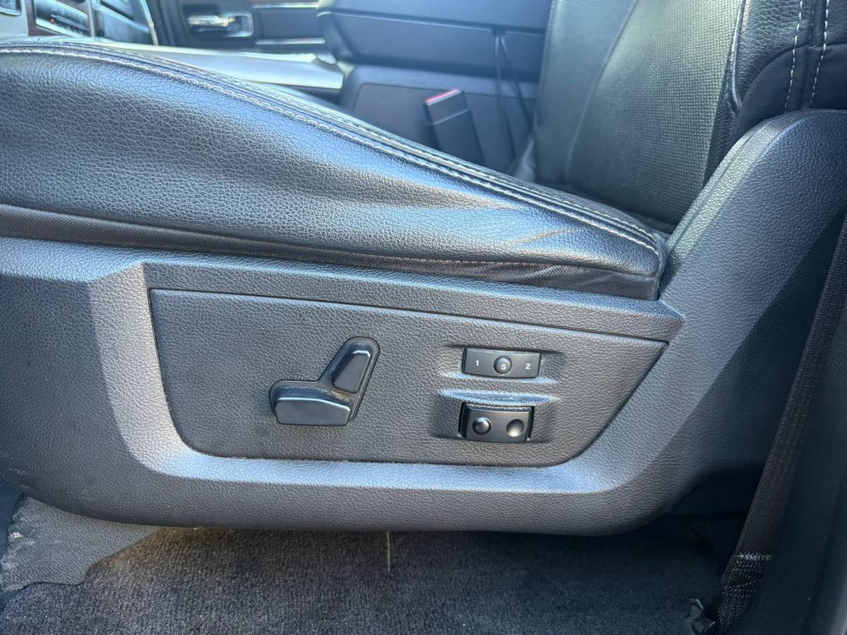 Dodge Ram 1500 Dodge Ram 1500 5.7 V8 Quad Cab 6’4|401PK|NAP|Automaat|trekhaak 3500KG|schuif/- kanteldak|stoelkoeling|Stuur- stuurverwarming|cruis