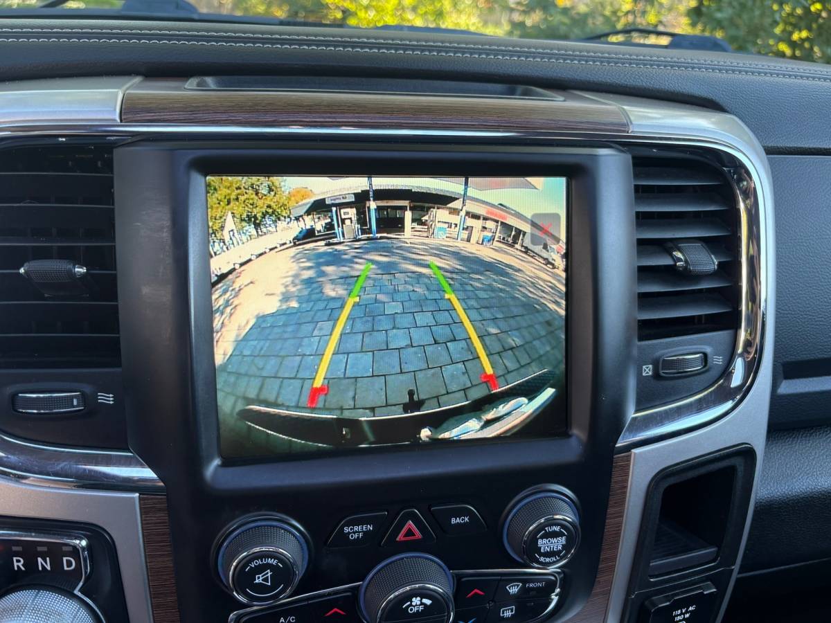 Dodge Ram 1500 Dodge Ram 1500 5.7 V8 Quad Cab 6’4|401PK|NAP|Automaat|trekhaak 3500KG|schuif/- kanteldak|stoelkoeling|Stuur- stuurverwarming|cruis