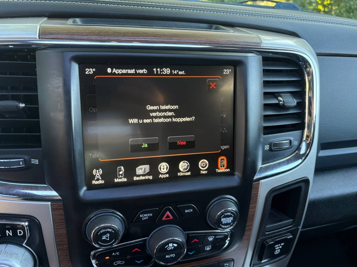 Dodge Ram 1500 Dodge Ram 1500 5.7 V8 Quad Cab 6’4|401PK|NAP|Automaat|trekhaak 3500KG|schuif/- kanteldak|stoelkoeling|Stuur- stuurverwarming|cruis
