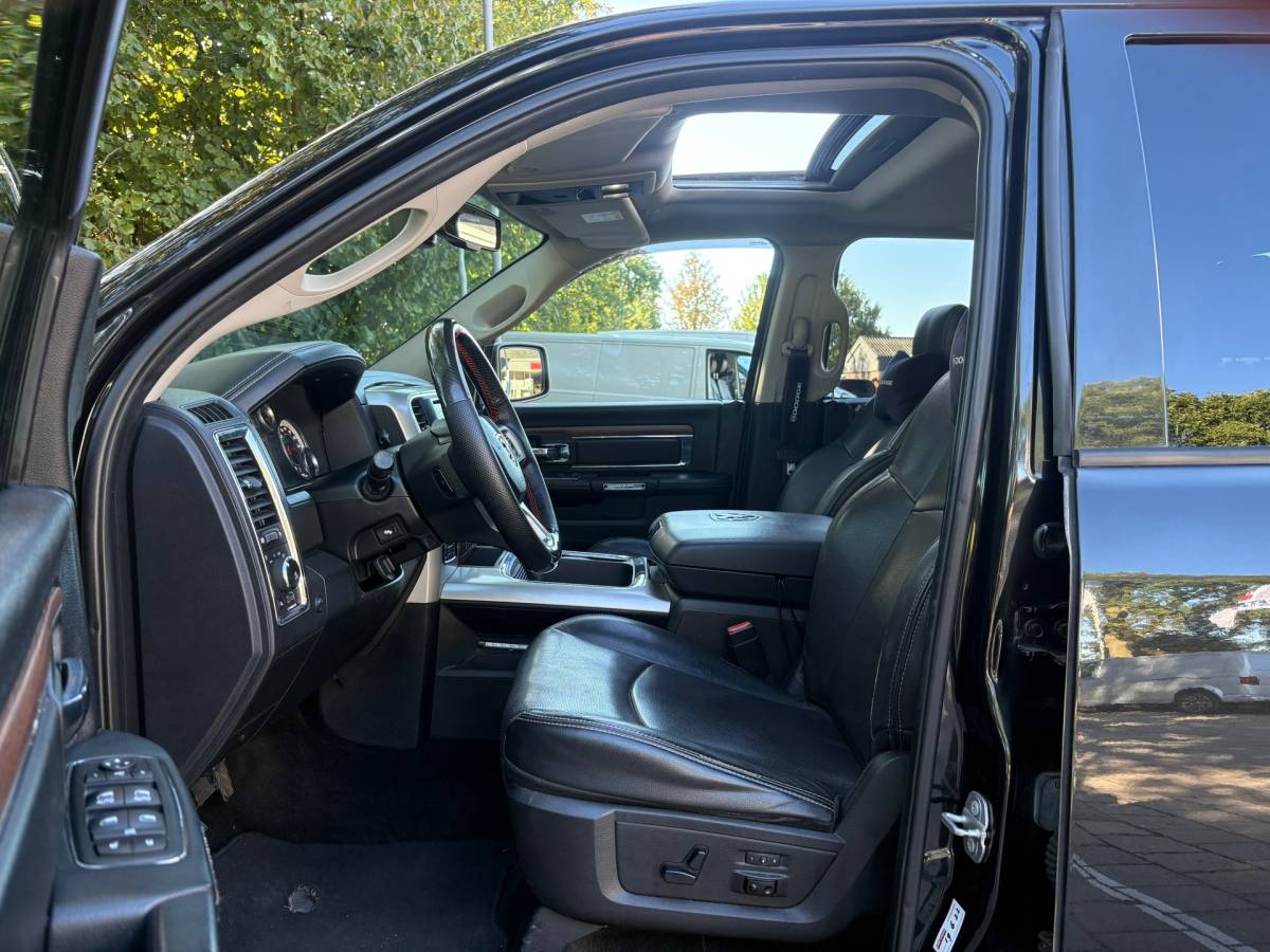 Dodge Ram 1500 Dodge Ram 1500 5.7 V8 Quad Cab 6’4|401PK|NAP|Automaat|trekhaak 3500KG|schuif/- kanteldak|stoelkoeling|Stuur- stuurverwarming|cruis