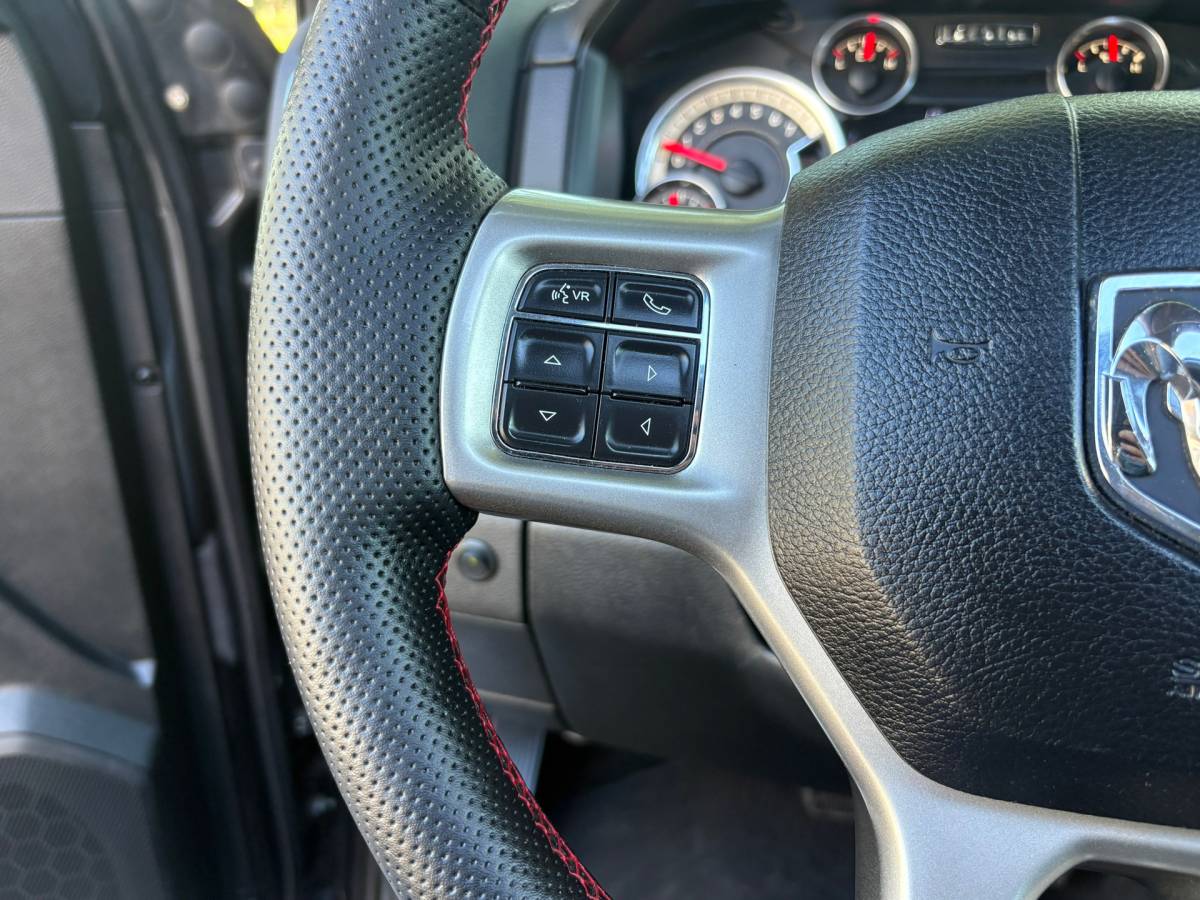 Dodge Ram 1500 Dodge Ram 1500 5.7 V8 Quad Cab 6’4|401PK|NAP|Automaat|trekhaak 3500KG|schuif/- kanteldak|stoelkoeling|Stuur- stuurverwarming|cruis
