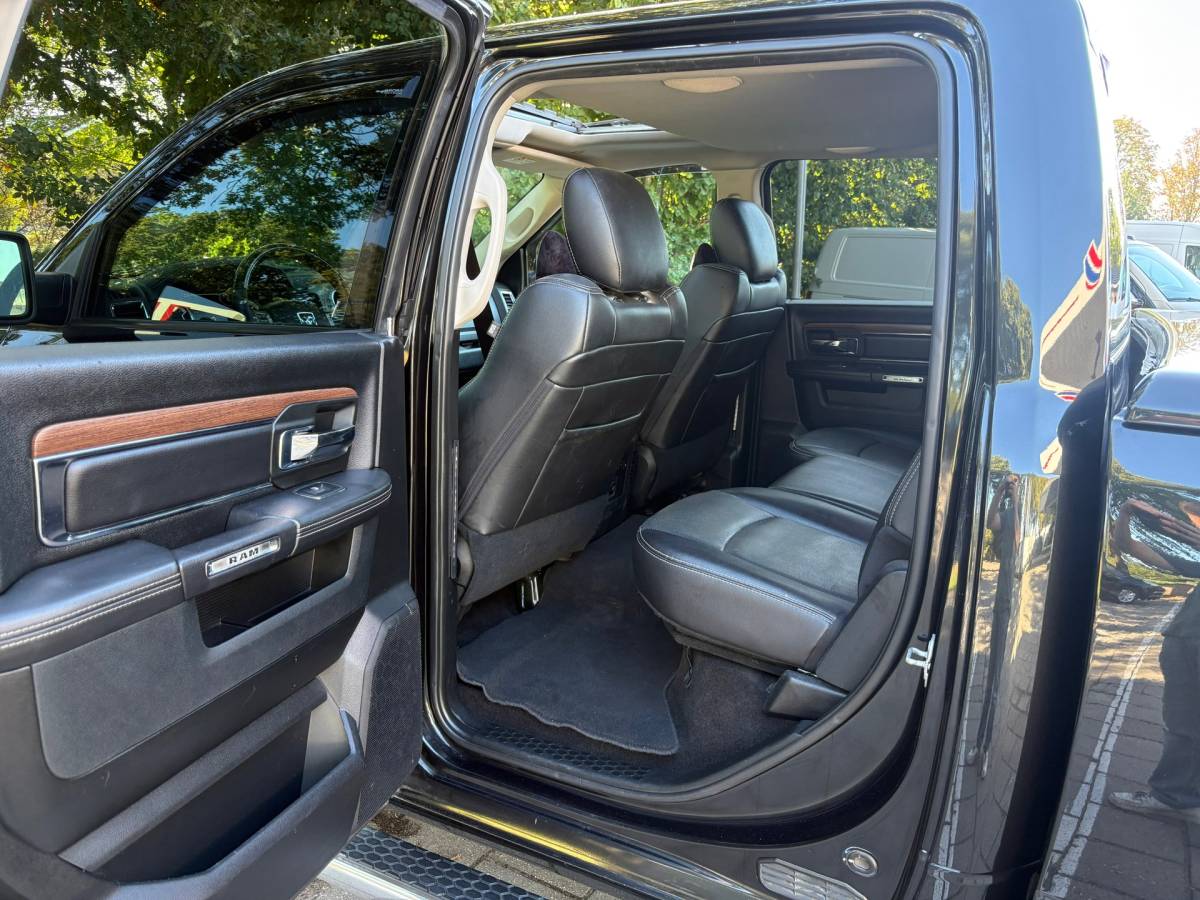 Dodge Ram 1500 Dodge Ram 1500 5.7 V8 Quad Cab 6’4|401PK|NAP|Automaat|trekhaak 3500KG|schuif/- kanteldak|stoelkoeling|Stuur- stuurverwarming|cruis