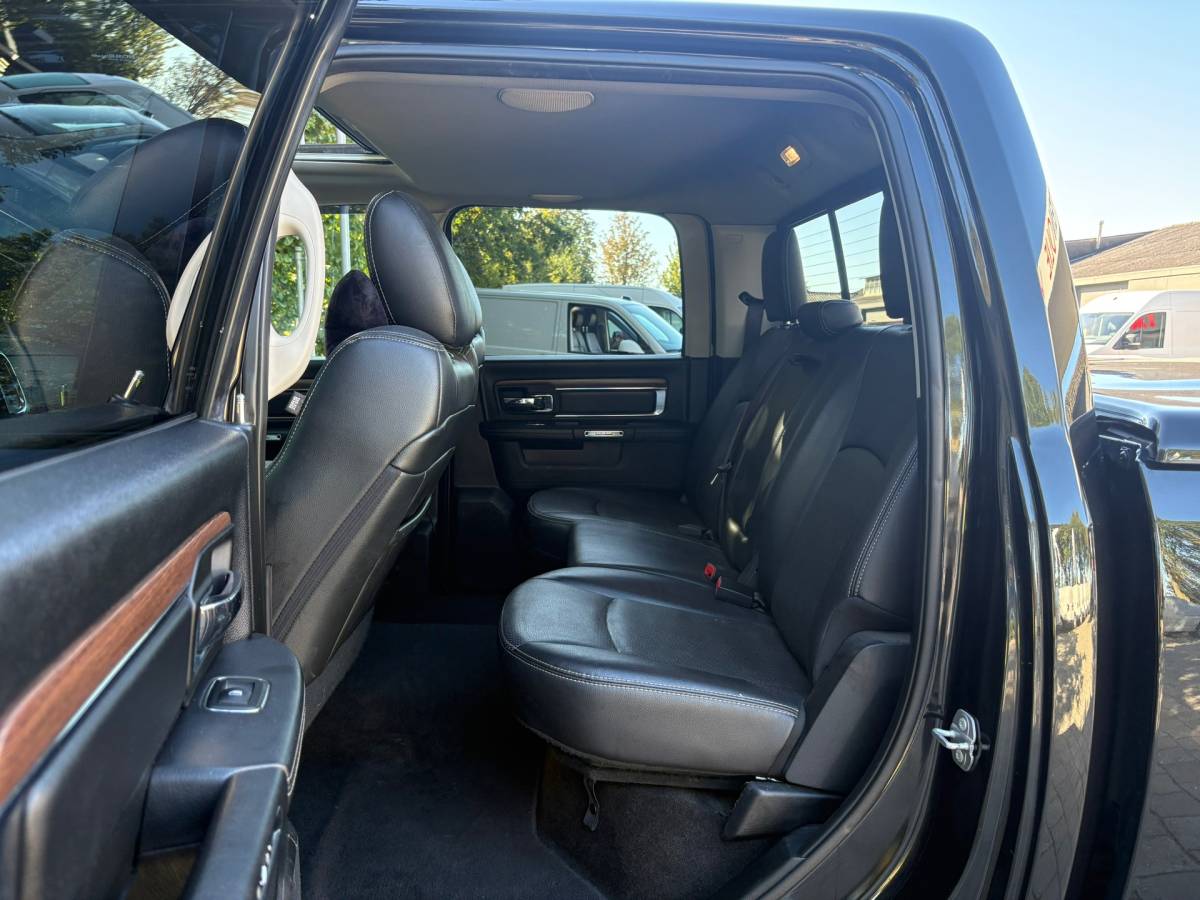 Dodge Ram 1500 Dodge Ram 1500 5.7 V8 Quad Cab 6’4|401PK|NAP|Automaat|trekhaak 3500KG|schuif/- kanteldak|stoelkoeling|Stuur- stuurverwarming|cruis