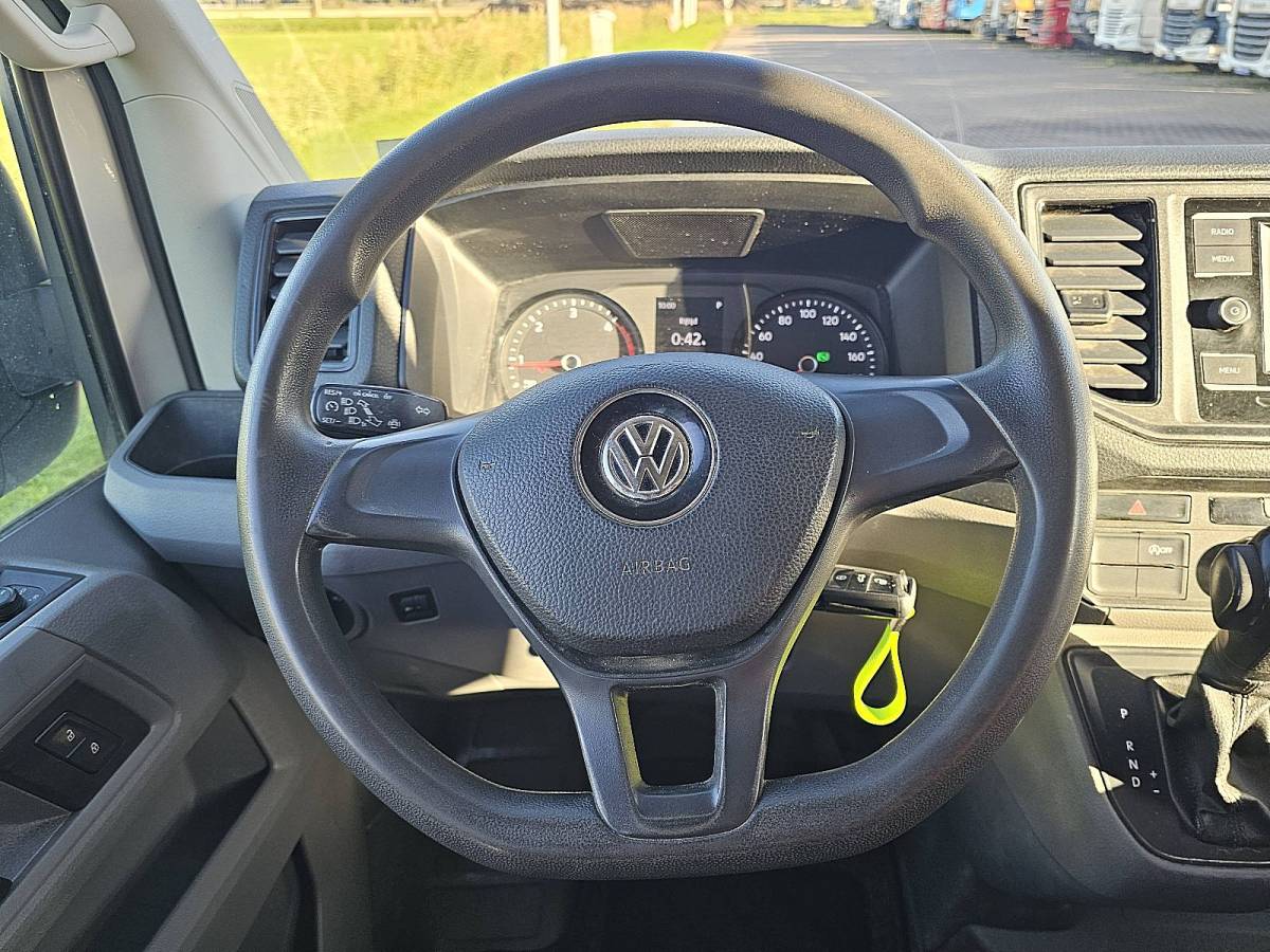 Volkswagen Crafter VOLKSWAGEN CRAFTER 35 2.0 l4h3 dubbele cabine!