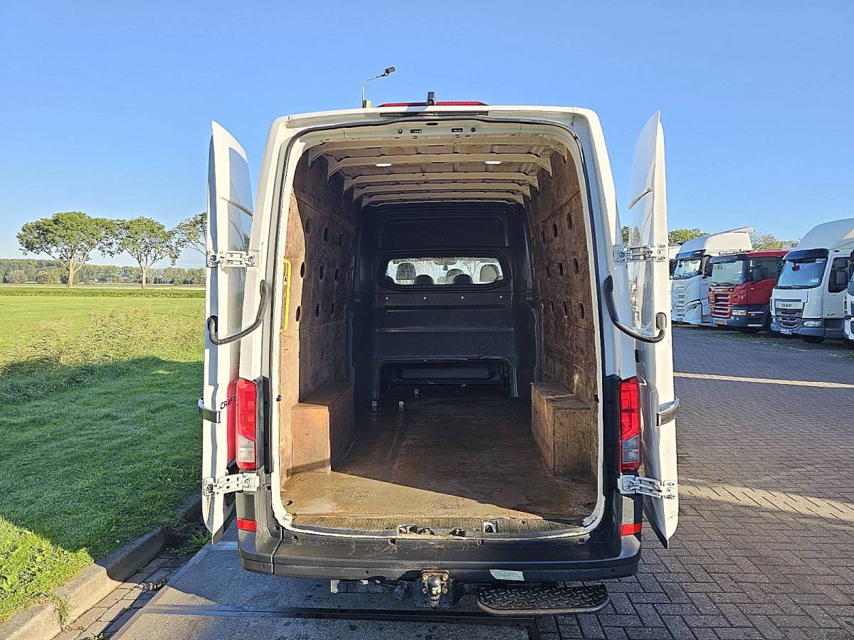 Volkswagen Crafter VOLKSWAGEN CRAFTER 35 2.0 l4h3 dubbele cabine!