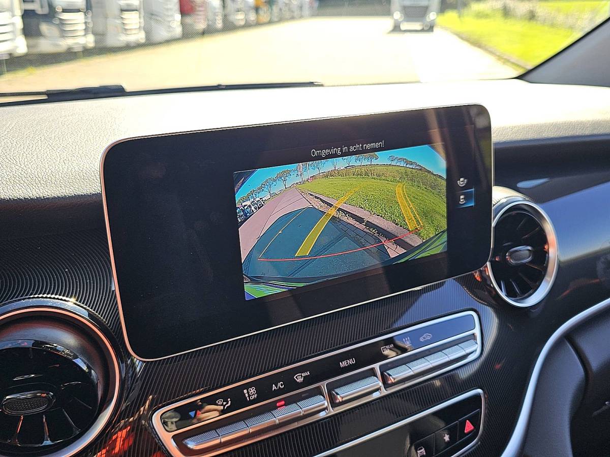 Mercedes-Benz EQV MERCEDES-BENZ EQV 300 ExtraLang L3 8 Persoons 2x Elektrische Schuifdeur LED PDC Airco Mbux Navi Cruise Control Camera 90 kWh Automaat 204 PK!