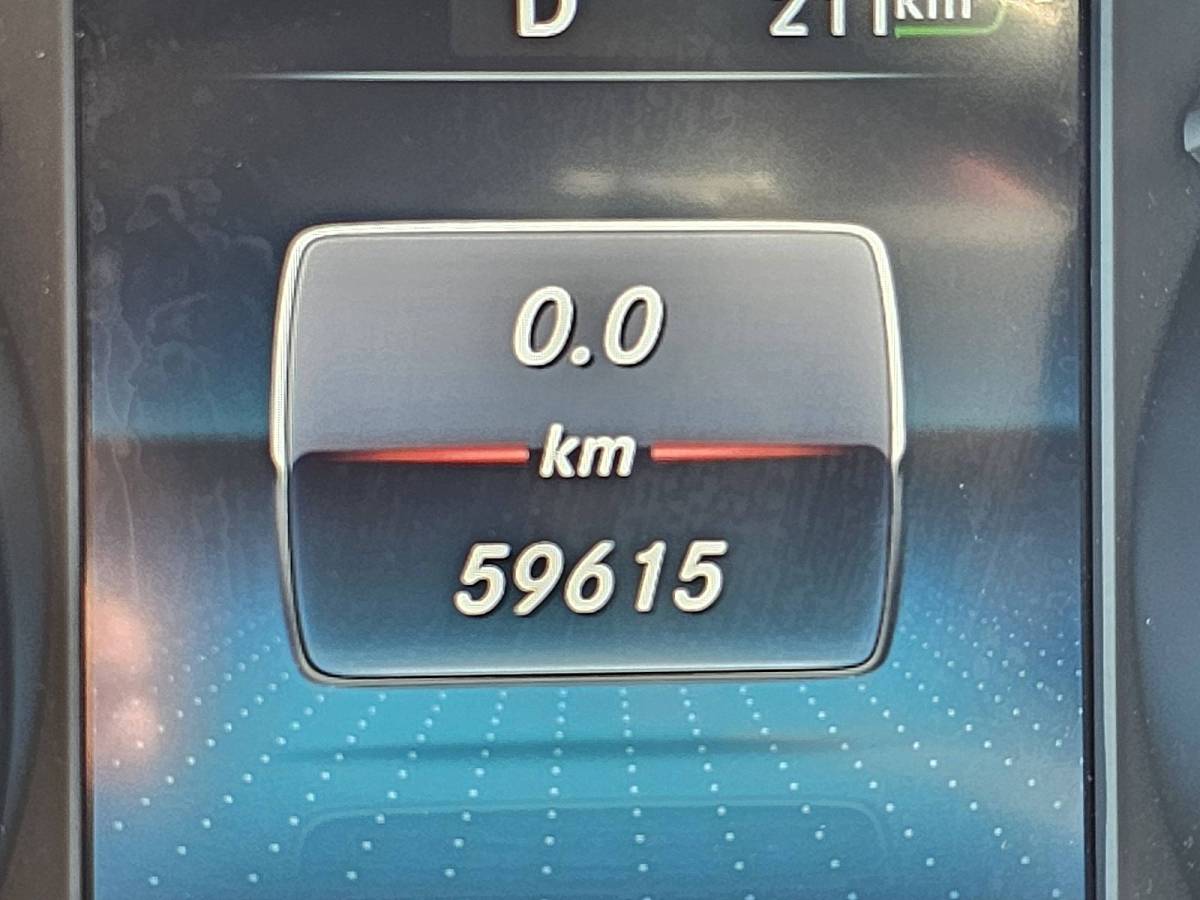 Mercedes-Benz EQV MERCEDES-BENZ EQV 300 ExtraLang L3 8 Persoons 2x Elektrische Schuifdeur LED PDC Airco Mbux Navi Cruise Control Camera 90 kWh Automaat 204 PK!