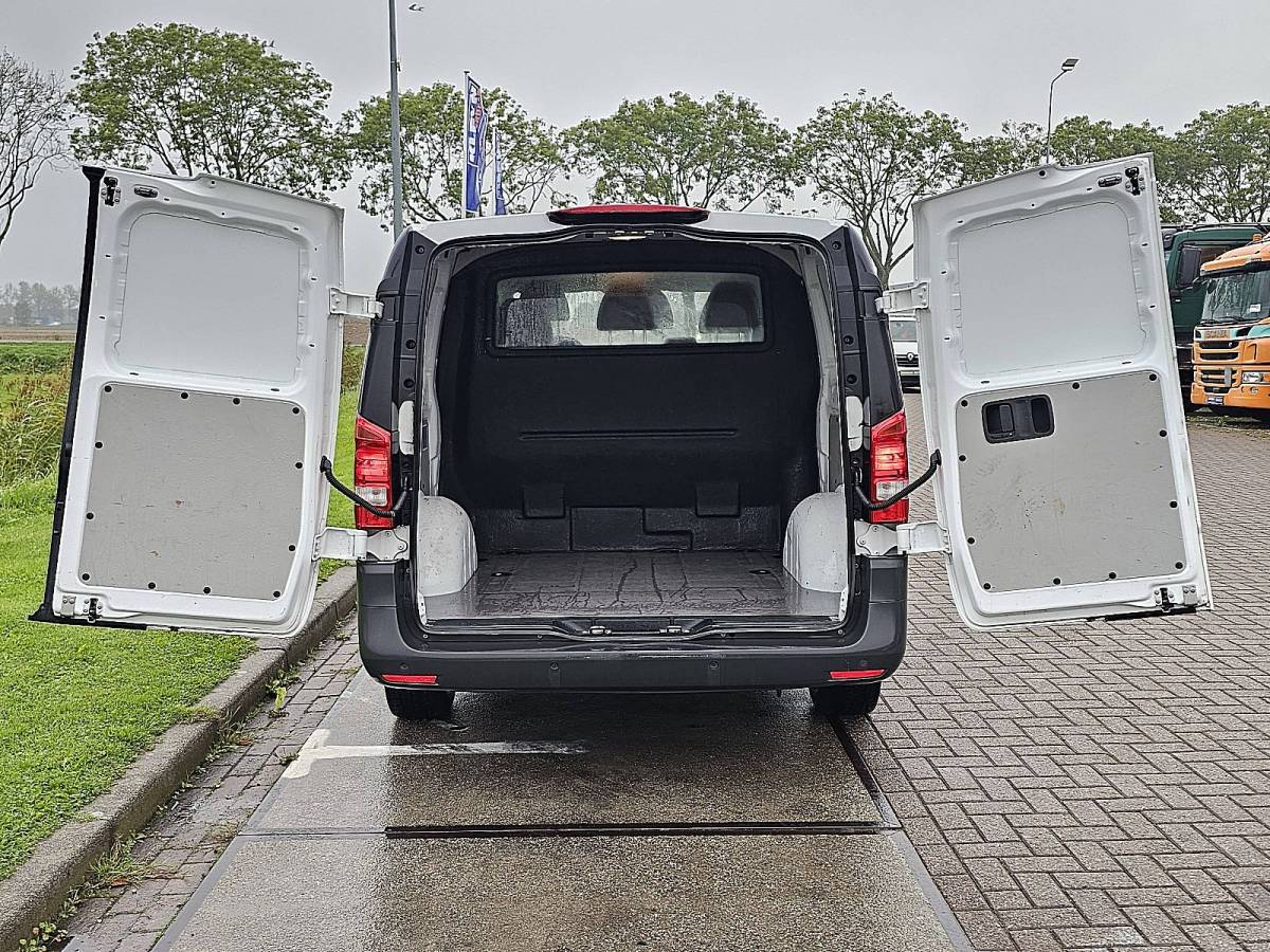 Mercedes-Benz Vito MERCEDES-BENZ VITO 114 l2 dubbele cabine!
