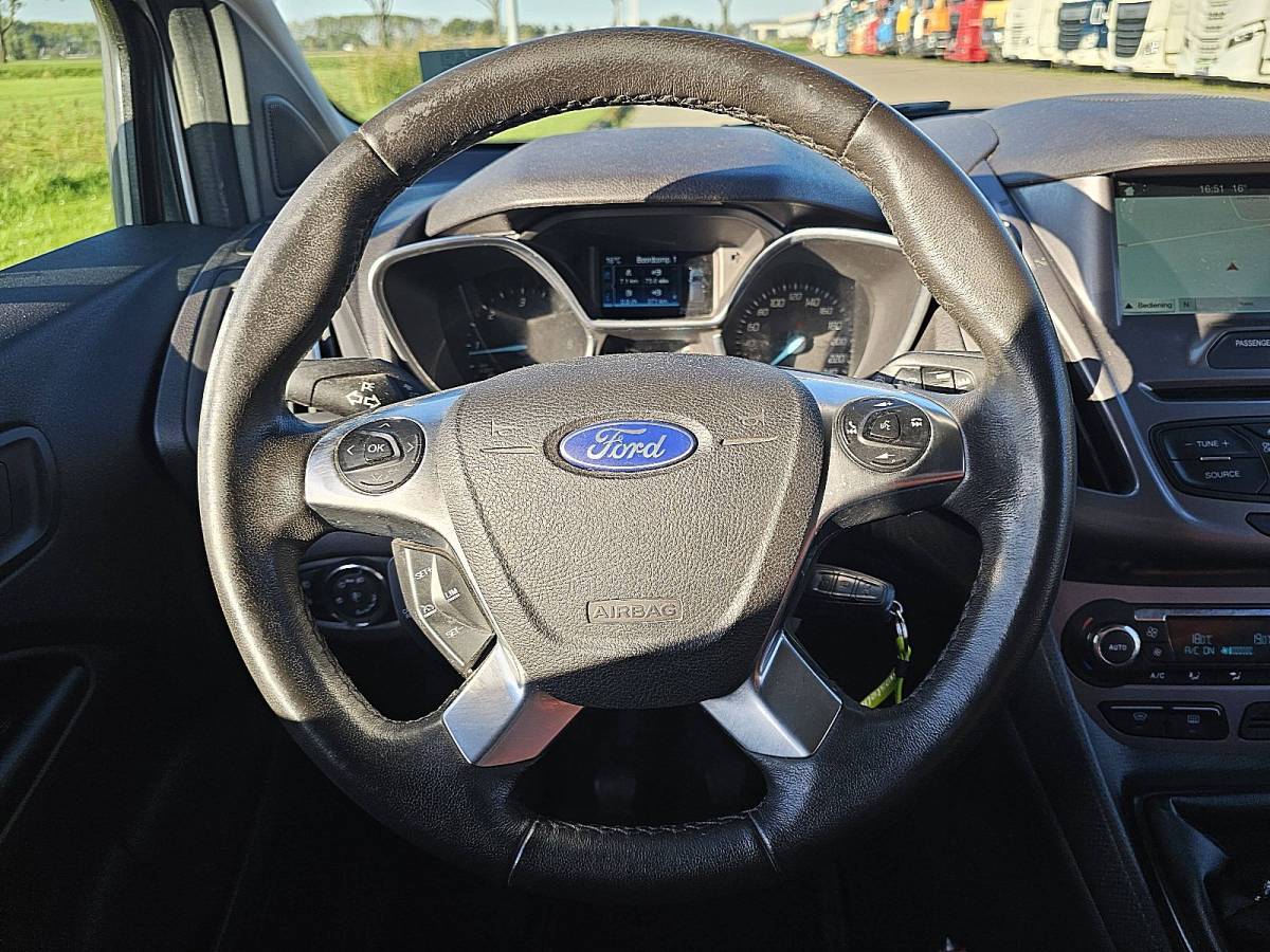 Ford Transit Connect FORD TRANSIT CONNECT 1.5 lang, airco, navi, pdc, trekhaak, metallic