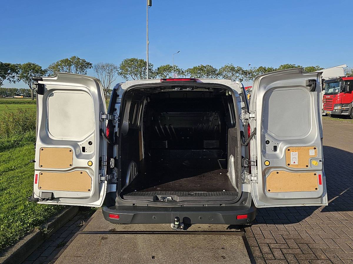 Ford Transit Connect FORD TRANSIT CONNECT 1.5 lang, airco, navi, pdc, trekhaak, metallic