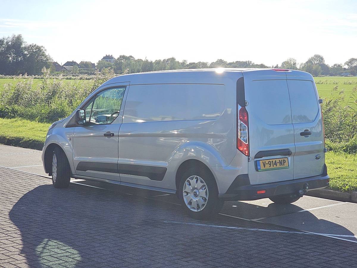Ford Transit Connect FORD TRANSIT CONNECT 1.5 lang, airco, navi, pdc, trekhaak, metallic