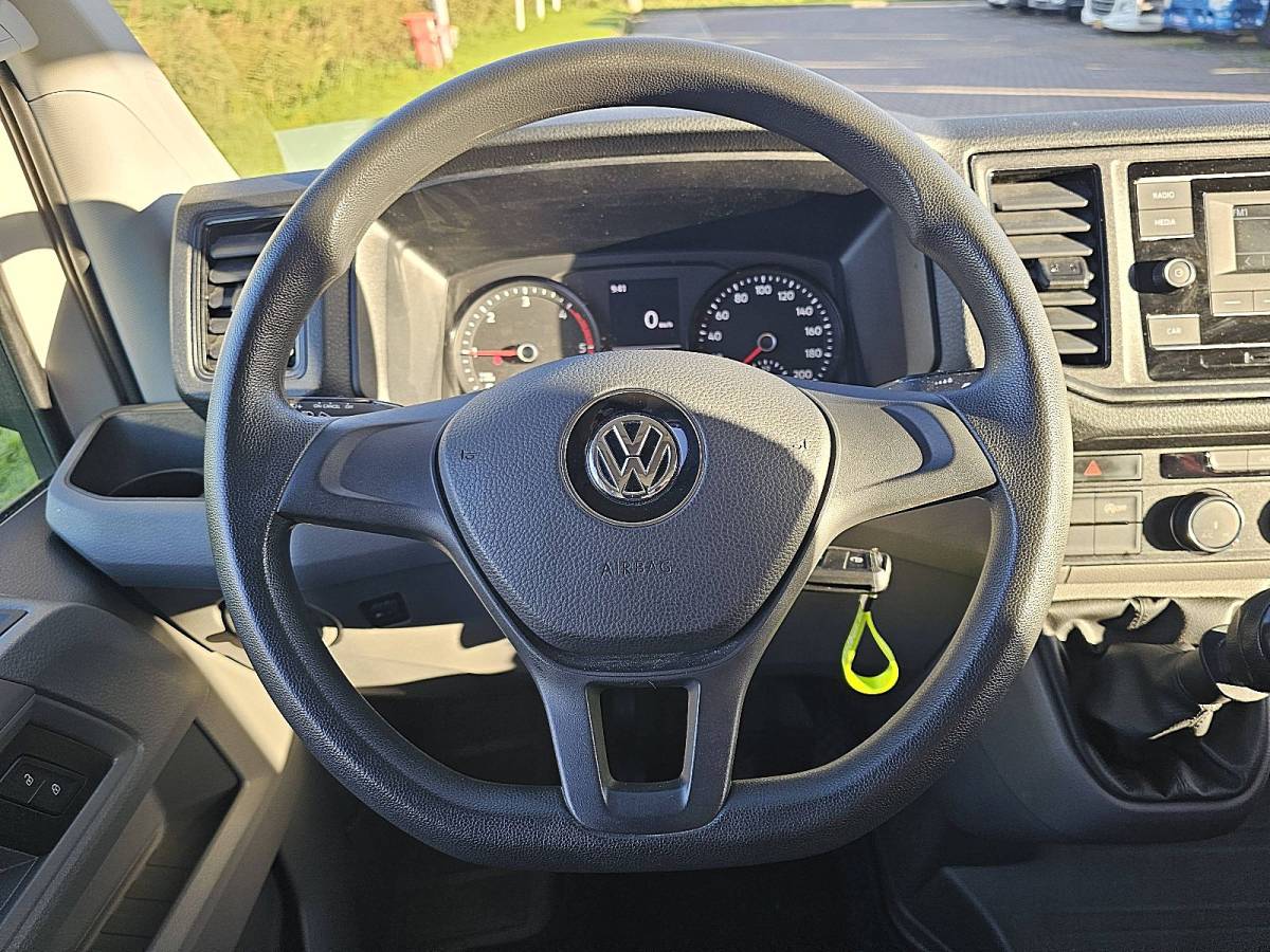 Volkswagen Crafter VOLKSWAGEN CRAFTER 35 2.0 Bakwagen Laadklep Zijdeur Lat-om-Lat Betimmerd Spoiler Euro6140Pk Bpm-Vrij!