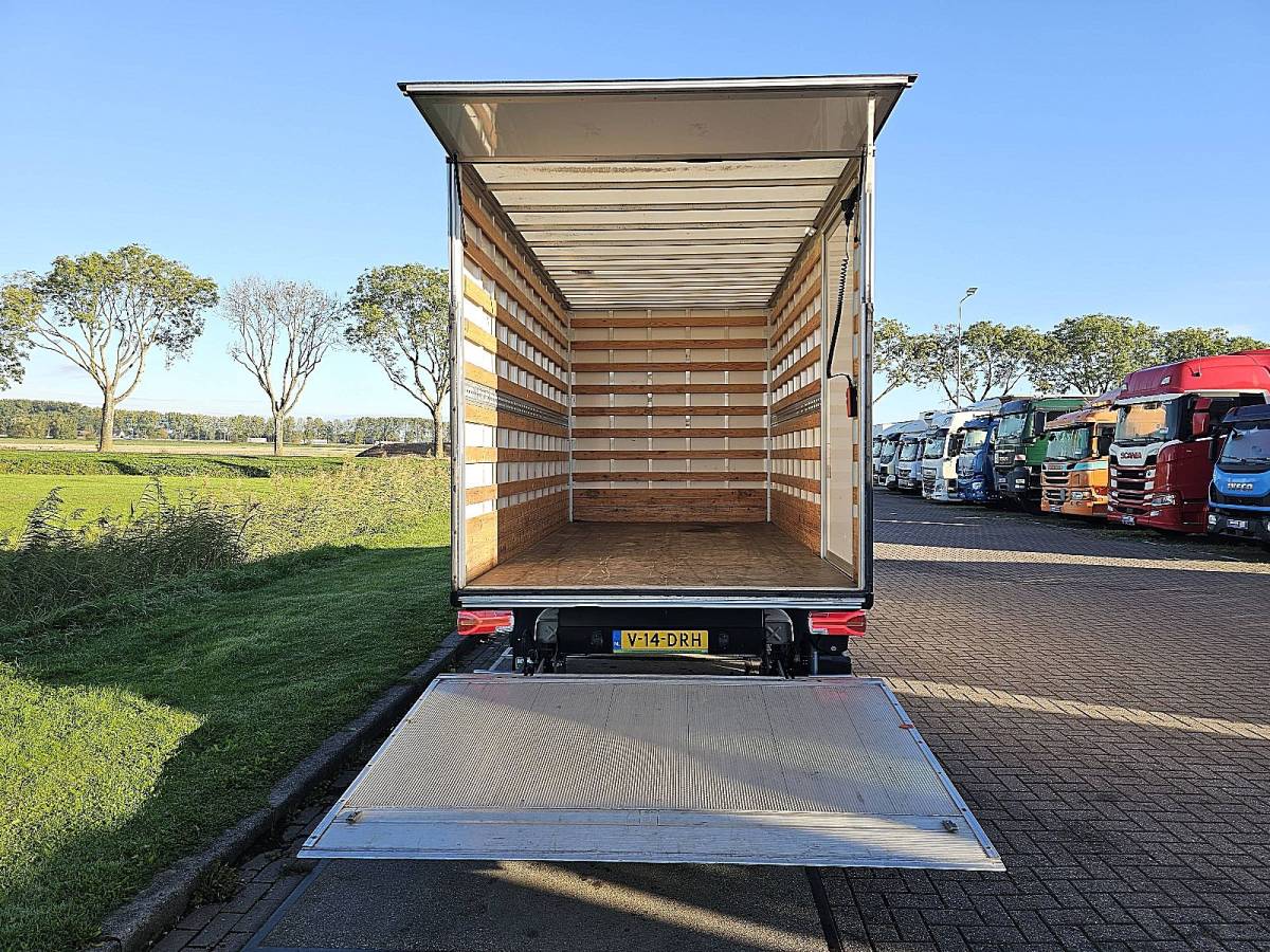 Volkswagen Crafter VOLKSWAGEN CRAFTER 35 2.0 Bakwagen Laadklep Zijdeur Lat-om-Lat Betimmerd Spoiler Euro6 140Pk Bpm-Vrij!