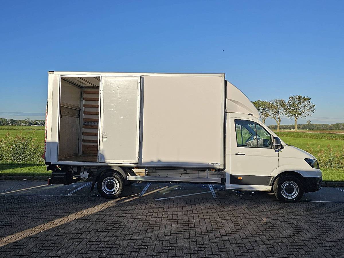 Volkswagen Crafter VOLKSWAGEN CRAFTER 35 2.0 Bakwagen Laadklep Zijdeur Lat-om-Lat Betimmerd Spoiler Euro6140Pk Bpm-Vrij!