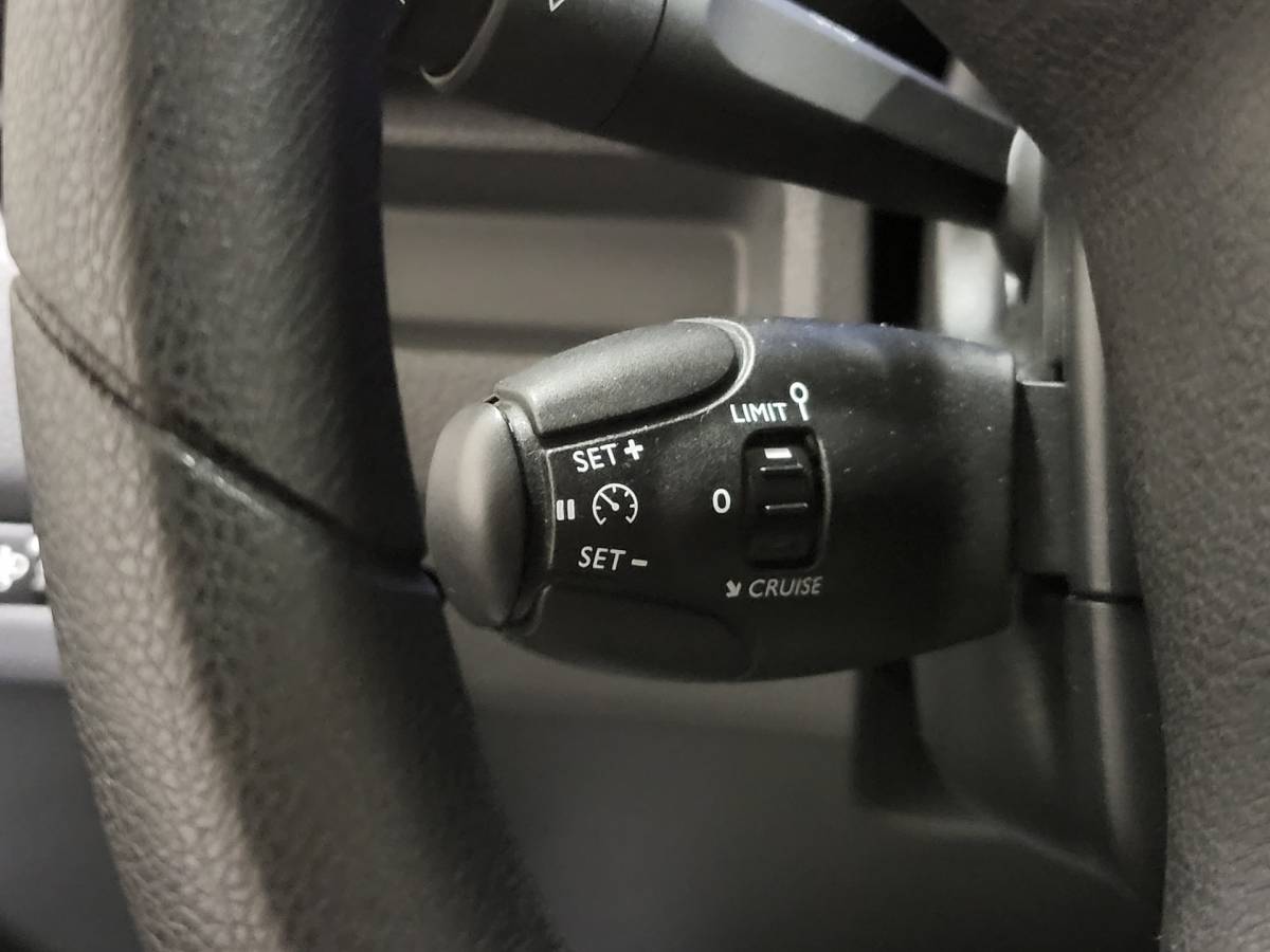 Peugeot e-Expert Peugeot e-Expert 75kWh Elektrisch!