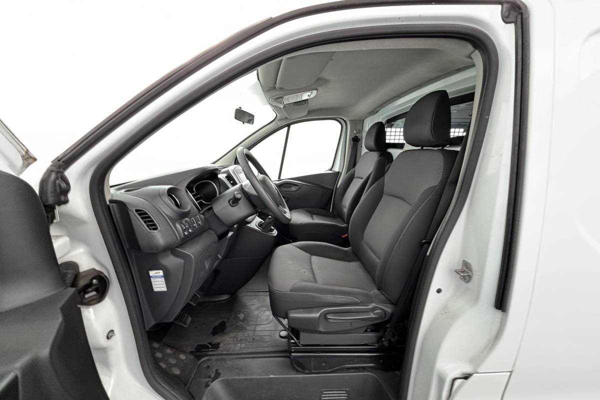 Renault Trafic Renault Trafic 2.0 dCi 120PK T29 L1H1 Comfort IMPERIAAL | TREKH. | NAVI | CRUISE | AIRCO