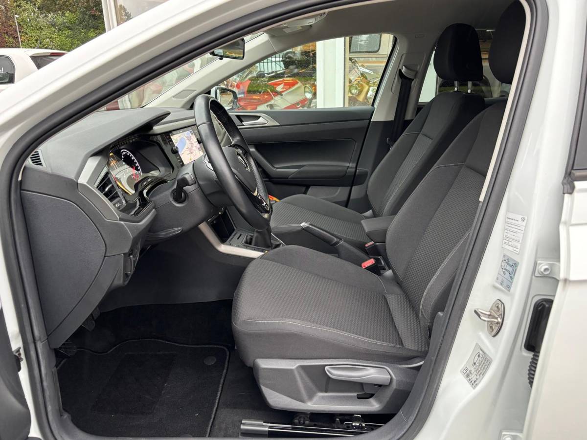 Volkswagen Polo Volkswagen Polo 1.0 96PK TSI Comfortline Executive | Adaptive | PDC V+A | Orig. NL | NAP |