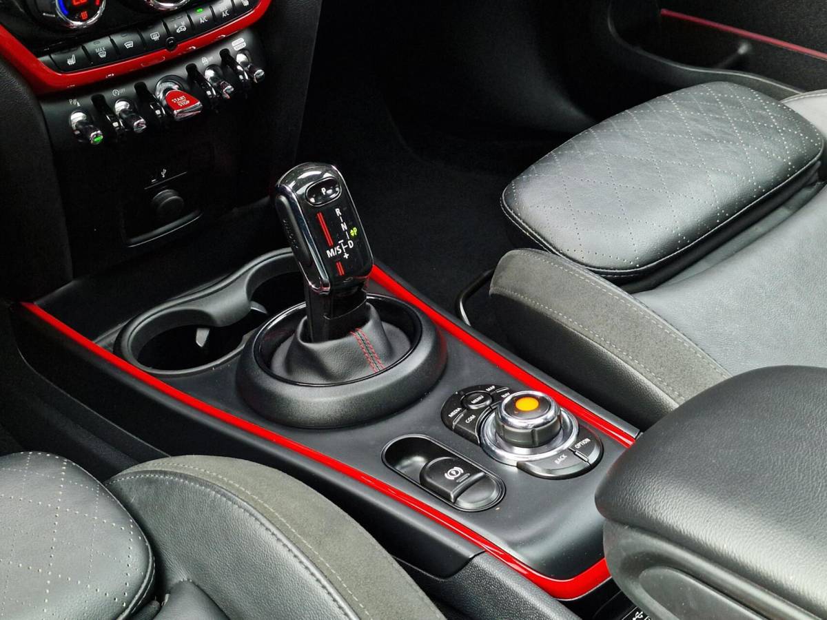 MINI Countryman Mini Countryman 2.0 John Cooper Works ALL4 Chili 306PK|NL-auto|Pano|19-inch|Carplay|Camera|JW-Sport-uitlaat|eerste-eigenaar|